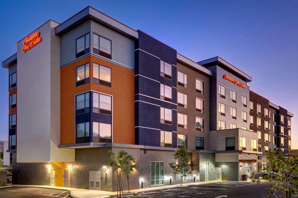 Hampton Inn & Suites Ontario Ранчо-Кукамонга Экстерьер фото