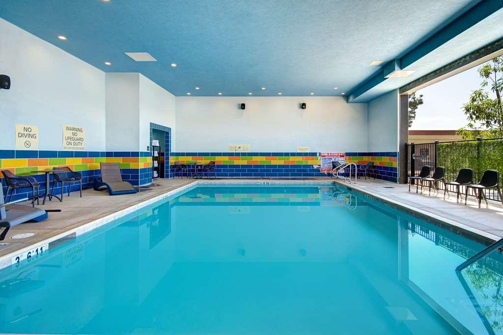 Hampton Inn & Suites Ontario Ранчо-Кукамонга Удобства фото