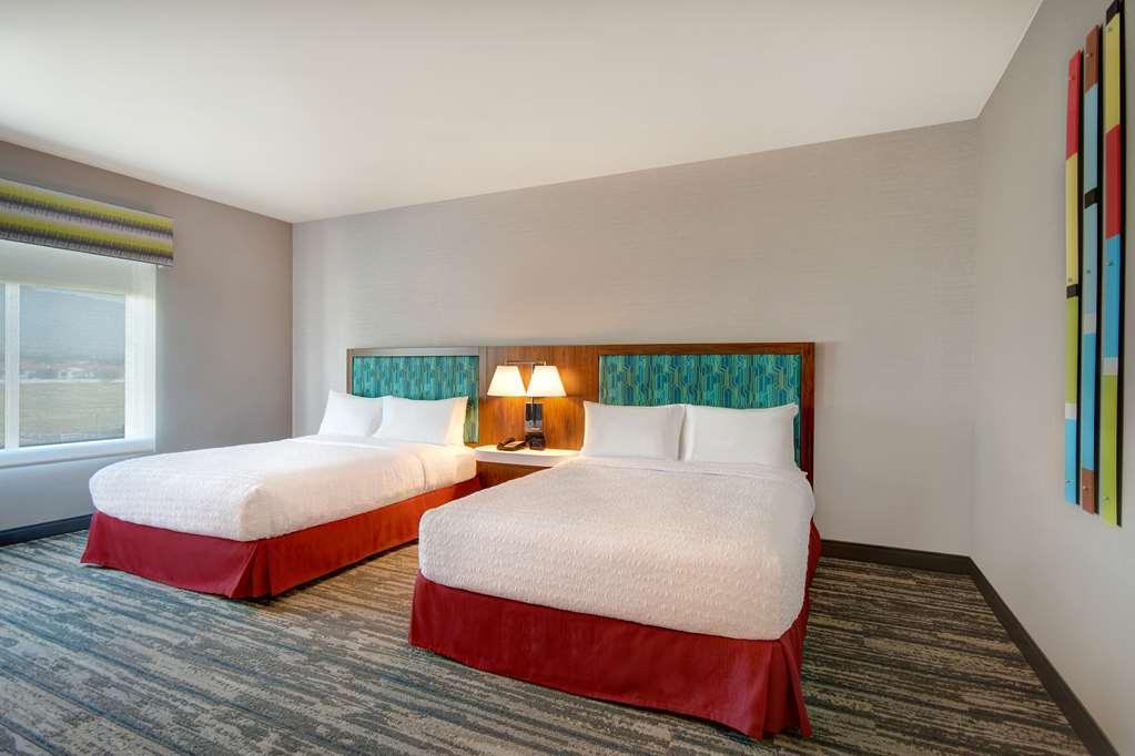 Hampton Inn & Suites Ontario Ранчо-Кукамонга Номер фото