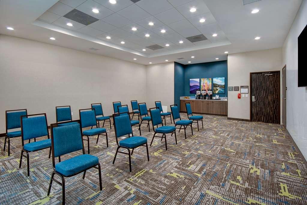 Hampton Inn & Suites Ontario Ранчо-Кукамонга Удобства фото